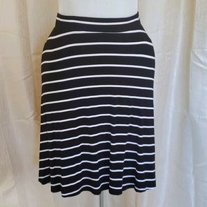 Ava Viv Black and White Stretch Midi Skirt 1X